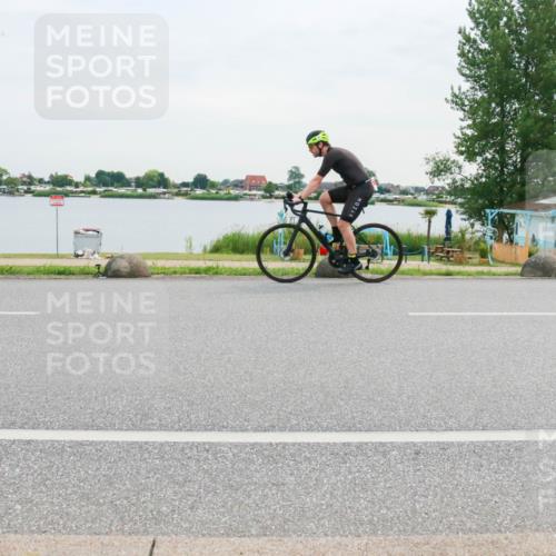 15.06.2025 - 27. Vierlanden-Triathlon H.Heesch http://msf.ph/oto/8036339 15.06.2025 10:48:18 Radfahren 22, 72, 93, 393 meine-sportfotos.de