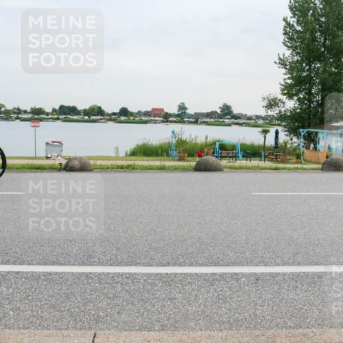 15.06.2025 - 27. Vierlanden-Triathlon H.Heesch http://msf.ph/oto/8036369 15.06.2025 10:48:21 Radfahren 22, 34, 93, 139, 393, 422 meine-sportfotos.de