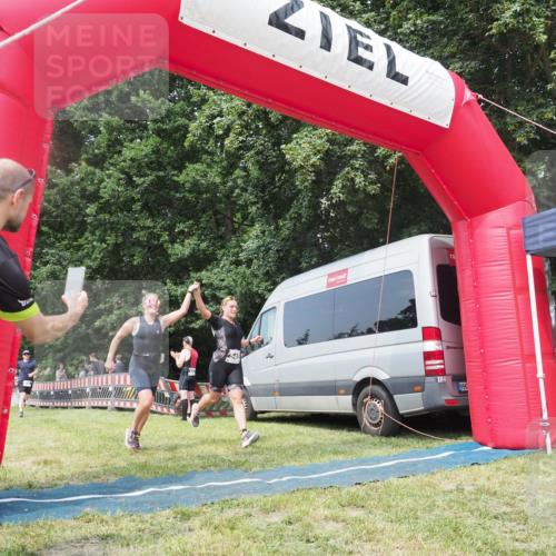 21.06.2025 - 27. Vierlanden-Triathlon KatJ http://msf.ph/oto/8036387 15.06.2025 11:25:19 Schwimmen  meine-sportfotos.de