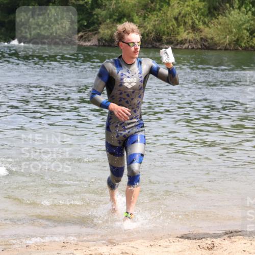 21.06.2025 - 27. Vierlanden-Triathlon Lena Gebhardt http://msf.ph/oto/8036410 15.06.2025 11:57:54 Schwimmen 984, 985, 986, 987, 988 meine-sportfotos.de