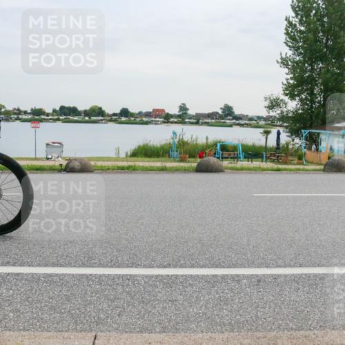 15.06.2025 - 27. Vierlanden-Triathlon H.Heesch http://msf.ph/oto/8036424 15.06.2025 10:48:42 Radfahren 167, 376 meine-sportfotos.de