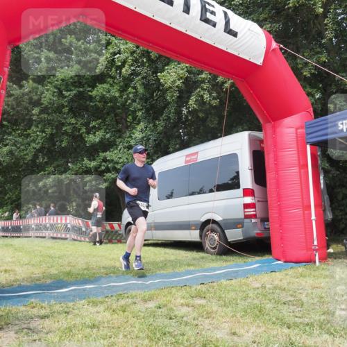 21.06.2025 - 27. Vierlanden-Triathlon KatJ http://msf.ph/oto/8036448 15.06.2025 11:25:22 Schwimmen  meine-sportfotos.de