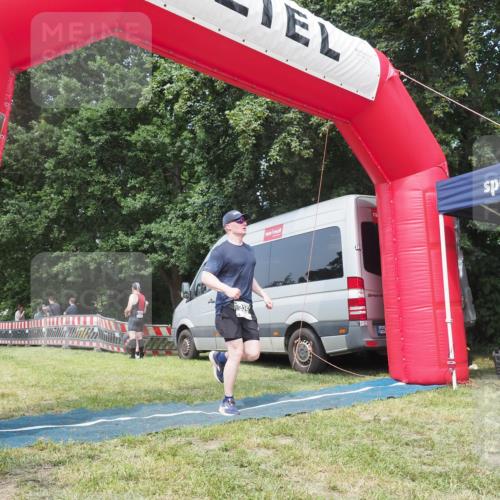 21.06.2025 - 27. Vierlanden-Triathlon KatJ http://msf.ph/oto/8036462 15.06.2025 11:25:23 Schwimmen  meine-sportfotos.de