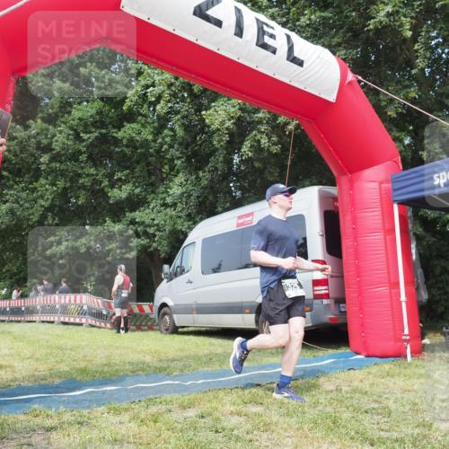 21.06.2025 - 27. Vierlanden-Triathlon KatJ http://msf.ph/oto/8036485 15.06.2025 11:25:23 Schwimmen  meine-sportfotos.de
