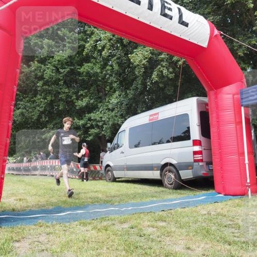 21.06.2025 - 27. Vierlanden-Triathlon KatJ http://msf.ph/oto/8036513 15.06.2025 11:25:30 Schwimmen  meine-sportfotos.de