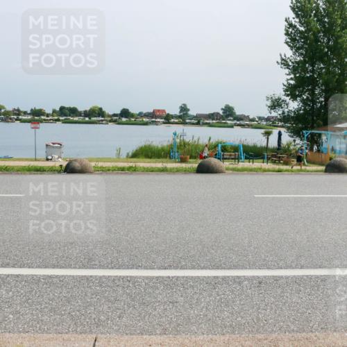 21.06.2025 - 27. Vierlanden-Triathlon H.Heesch http://msf.ph/oto/8036531 15.06.2025 11:46:09 Radfahren 32, 658, 803 meine-sportfotos.de