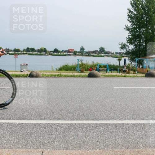 21.06.2025 - 27. Vierlanden-Triathlon H.Heesch http://msf.ph/oto/8036550 15.06.2025 11:46:11 Radfahren 215, 803 meine-sportfotos.de