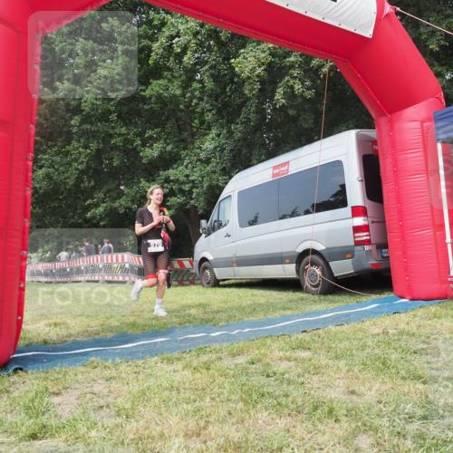 21.06.2025 - 27. Vierlanden-Triathlon KatJ http://msf.ph/oto/8036588 15.06.2025 11:25:35 Schwimmen  meine-sportfotos.de