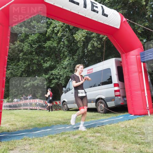 21.06.2025 - 27. Vierlanden-Triathlon KatJ http://msf.ph/oto/8036626 15.06.2025 11:25:35 Schwimmen  meine-sportfotos.de