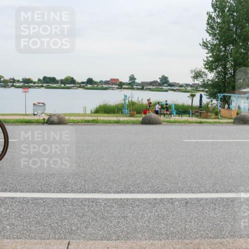 15.06.2025 - 27. Vierlanden-Triathlon H.Heesch http://msf.ph/oto/8036627 15.06.2025 10:49:01 Radfahren 378, 440, 469 meine-sportfotos.de