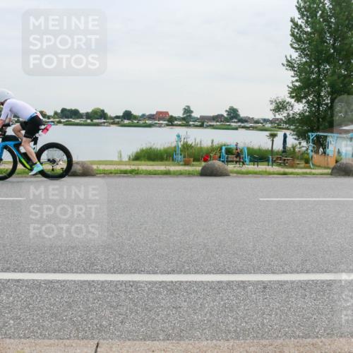 15.06.2025 - 27. Vierlanden-Triathlon H.Heesch http://msf.ph/oto/8036668 15.06.2025 10:49:28 Radfahren 74 meine-sportfotos.de