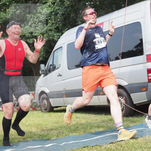 21.06.2025 - 27. Vierlanden-Triathlon KatJ http://msf.ph/oto/8036693 15.06.2025 11:25:51 Schwimmen  meine-sportfotos.de
