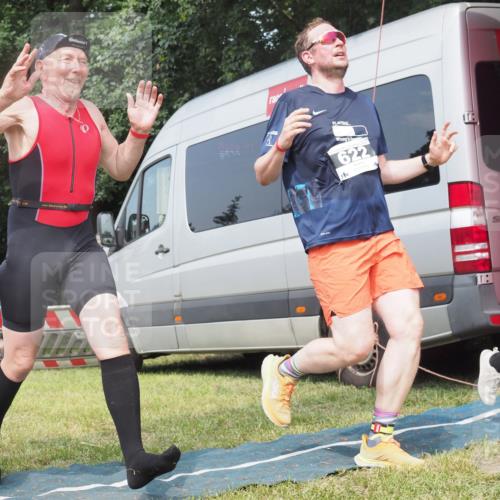 21.06.2025 - 27. Vierlanden-Triathlon KatJ http://msf.ph/oto/8036699 15.06.2025 11:25:51 Schwimmen  meine-sportfotos.de