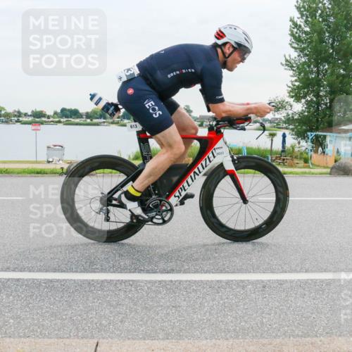 15.06.2025 - 27. Vierlanden-Triathlon H.Heesch http://msf.ph/oto/8036700 15.06.2025 10:49:49 Radfahren 232, 367, 613 meine-sportfotos.de