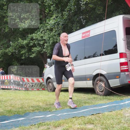 21.06.2025 - 27. Vierlanden-Triathlon KatJ http://msf.ph/oto/8036738 15.06.2025 11:26:05 Schwimmen  meine-sportfotos.de