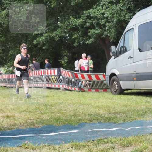 21.06.2025 - 27. Vierlanden-Triathlon KatJ http://msf.ph/oto/8036811 15.06.2025 11:26:25 Schwimmen  meine-sportfotos.de