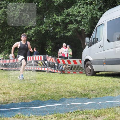 21.06.2025 - 27. Vierlanden-Triathlon KatJ http://msf.ph/oto/8036824 15.06.2025 11:26:25 Schwimmen  meine-sportfotos.de