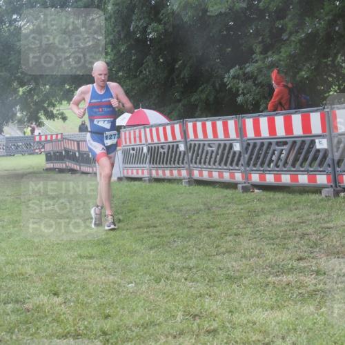21.06.2025 - 27. Vierlanden-Triathlon KatJ http://msf.ph/oto/8036915 15.06.2025 14:16:00 Ziel 1173, 1277 meine-sportfotos.de