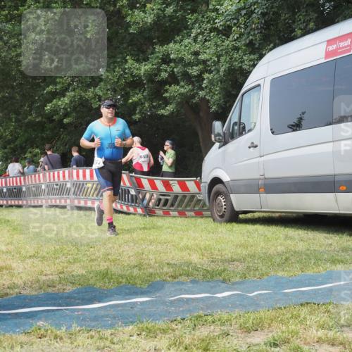 21.06.2025 - 27. Vierlanden-Triathlon KatJ http://msf.ph/oto/8036948 15.06.2025 11:26:36 Schwimmen  meine-sportfotos.de