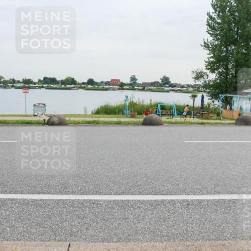 15.06.2025 - 27. Vierlanden-Triathlon H.Heesch http://msf.ph/oto/8036951 15.06.2025 10:50:04 Radfahren 150, 215, 250 meine-sportfotos.de