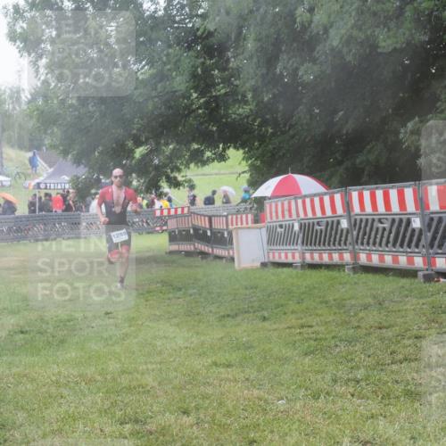 21.06.2025 - 27. Vierlanden-Triathlon KatJ http://msf.ph/oto/8036970 15.06.2025 14:16:13 Ziel 1253 meine-sportfotos.de