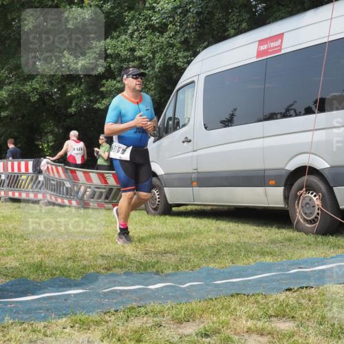 21.06.2025 - 27. Vierlanden-Triathlon KatJ http://msf.ph/oto/8036972 15.06.2025 11:26:37 Schwimmen  meine-sportfotos.de