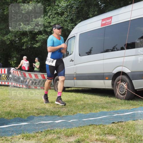 21.06.2025 - 27. Vierlanden-Triathlon KatJ http://msf.ph/oto/8036978 15.06.2025 11:26:37 Schwimmen  meine-sportfotos.de
