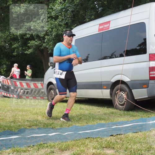 21.06.2025 - 27. Vierlanden-Triathlon KatJ http://msf.ph/oto/8036988 15.06.2025 11:26:37 Schwimmen  meine-sportfotos.de