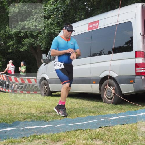 21.06.2025 - 27. Vierlanden-Triathlon KatJ http://msf.ph/oto/8036992 15.06.2025 11:26:37 Schwimmen  meine-sportfotos.de