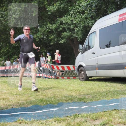21.06.2025 - 27. Vierlanden-Triathlon KatJ http://msf.ph/oto/8037016 15.06.2025 11:26:48 Schwimmen 900 meine-sportfotos.de