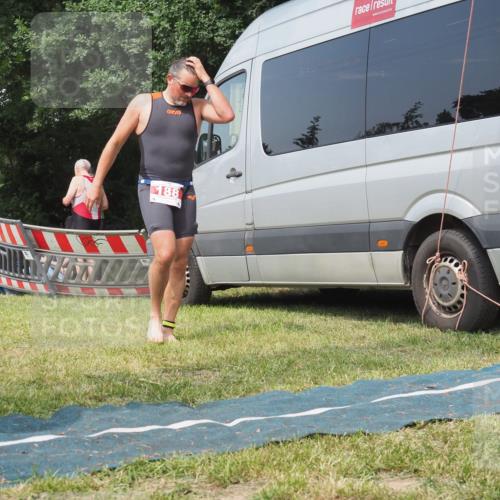 21.06.2025 - 27. Vierlanden-Triathlon KatJ http://msf.ph/oto/8037081 15.06.2025 11:26:59 Schwimmen 900 meine-sportfotos.de