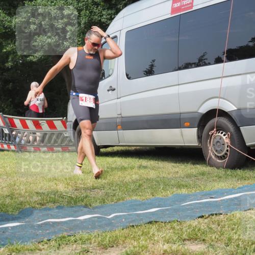 21.06.2025 - 27. Vierlanden-Triathlon KatJ http://msf.ph/oto/8037086 15.06.2025 11:26:59 Schwimmen 900 meine-sportfotos.de