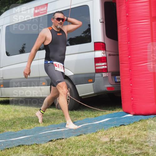 21.06.2025 - 27. Vierlanden-Triathlon KatJ http://msf.ph/oto/8037108 15.06.2025 11:27:00 Schwimmen 900 meine-sportfotos.de