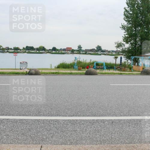 15.06.2025 - 27. Vierlanden-Triathlon H.Heesch http://msf.ph/oto/8037127 15.06.2025 10:50:09 Radfahren 39, 54, 225, 409 meine-sportfotos.de