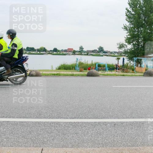 15.06.2025 - 27. Vierlanden-Triathlon H.Heesch http://msf.ph/oto/8037192 15.06.2025 10:50:29 Radfahren 36 meine-sportfotos.de