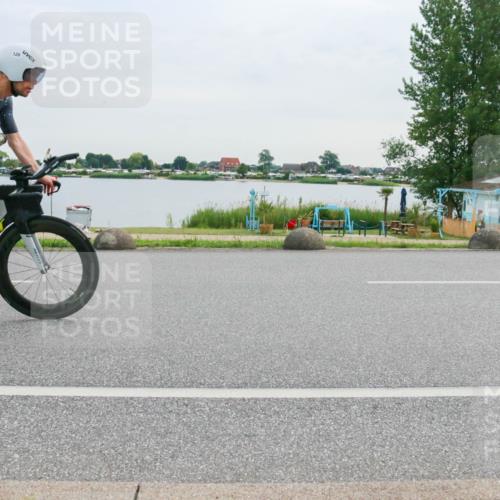 15.06.2025 - 27. Vierlanden-Triathlon H.Heesch http://msf.ph/oto/8037273 15.06.2025 10:51:03 Radfahren 120, 171, 403 meine-sportfotos.de