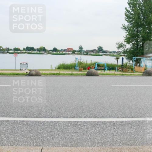 15.06.2025 - 27. Vierlanden-Triathlon H.Heesch http://msf.ph/oto/8037304 15.06.2025 10:51:13 Radfahren 161, 381 meine-sportfotos.de