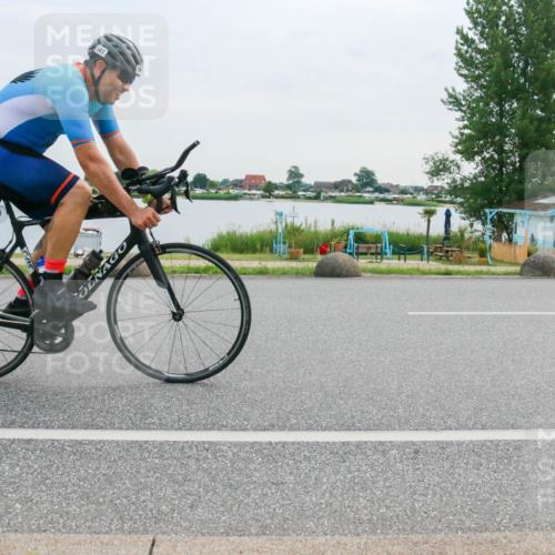 15.06.2025 - 27. Vierlanden-Triathlon H.Heesch http://msf.ph/oto/8037308 15.06.2025 10:51:13 Radfahren 161, 381 meine-sportfotos.de