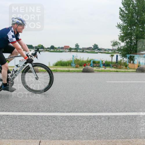 15.06.2025 - 27. Vierlanden-Triathlon H.Heesch http://msf.ph/oto/8037313 15.06.2025 10:51:33 Radfahren 612 meine-sportfotos.de