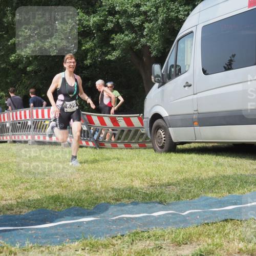 21.06.2025 - 27. Vierlanden-Triathlon KatJ http://msf.ph/oto/8037325 15.06.2025 11:27:34 Schwimmen  meine-sportfotos.de
