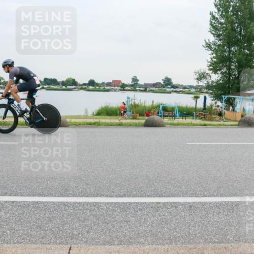 15.06.2025 - 27. Vierlanden-Triathlon H.Heesch http://msf.ph/oto/8037330 15.06.2025 10:51:43 Radfahren 47, 183 meine-sportfotos.de