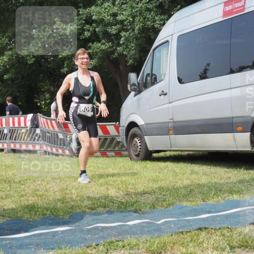 21.06.2025 - 27. Vierlanden-Triathlon KatJ http://msf.ph/oto/8037342 15.06.2025 11:27:34 Schwimmen  meine-sportfotos.de