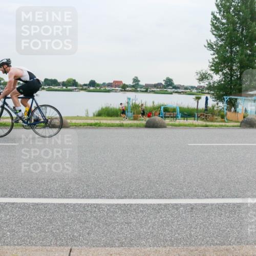 15.06.2025 - 27. Vierlanden-Triathlon H.Heesch http://msf.ph/oto/8037343 15.06.2025 10:51:47 Radfahren 47, 97, 183, 233 meine-sportfotos.de