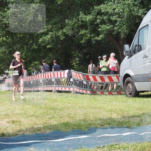 21.06.2025 - 27. Vierlanden-Triathlon KatJ http://msf.ph/oto/8037366 15.06.2025 11:27:59 Schwimmen  meine-sportfotos.de