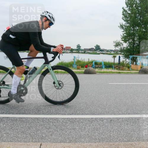 15.06.2025 - 27. Vierlanden-Triathlon H.Heesch http://msf.ph/oto/8037369 15.06.2025 10:51:56 Radfahren 23, 545 meine-sportfotos.de