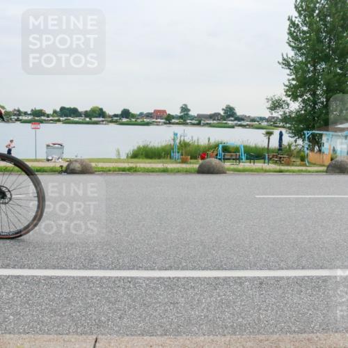 15.06.2025 - 27. Vierlanden-Triathlon H.Heesch http://msf.ph/oto/8037486 15.06.2025 10:52:18 Radfahren 386, 513 meine-sportfotos.de