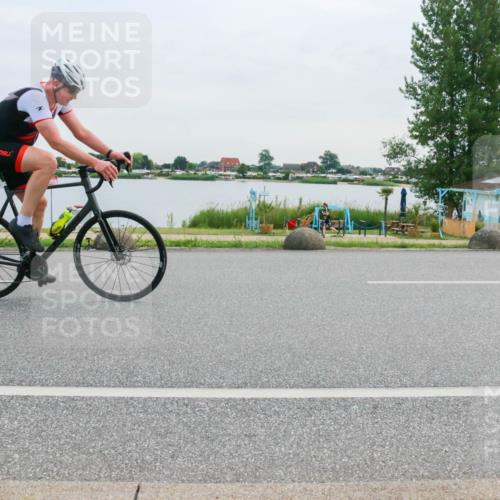 15.06.2025 - 27. Vierlanden-Triathlon H.Heesch http://msf.ph/oto/8037497 15.06.2025 10:52:25 Radfahren 269, 431, 468 meine-sportfotos.de