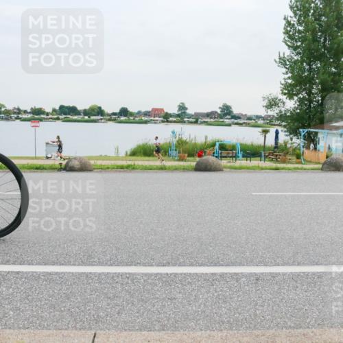 15.06.2025 - 27. Vierlanden-Triathlon H.Heesch http://msf.ph/oto/8037524 15.06.2025 10:52:29 Radfahren 431 meine-sportfotos.de