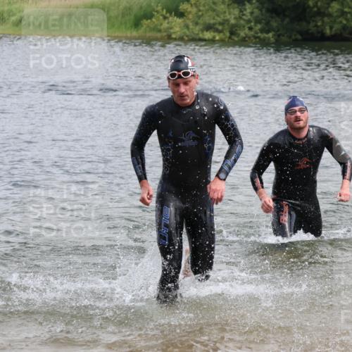 21.06.2025 - 27. Vierlanden-Triathlon Lena Gebhardt http://msf.ph/oto/8037535 15.06.2025 12:06:30 Schwimmen 1014, 1015, 1016, 1017, 1019, 1020, 1021, 1022, 1023 meine-sportfotos.de