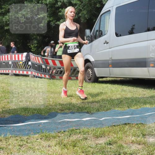 21.06.2025 - 27. Vierlanden-Triathlon KatJ http://msf.ph/oto/8037555 15.06.2025 11:28:10 Schwimmen  meine-sportfotos.de